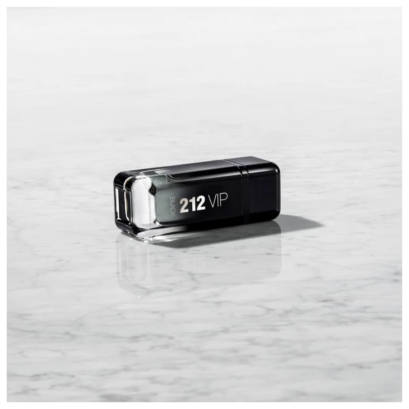 Carolina Herrera - 212 VIP Black (Eau de Parfum)